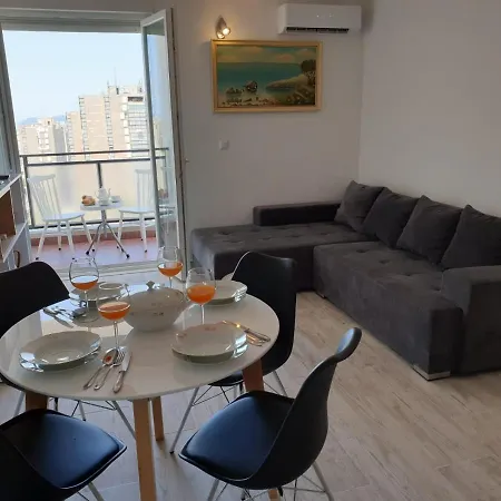 17711a Apartamento Split